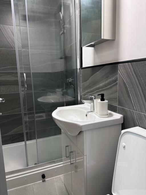 2Bed Flat In Leicester ! Buitenkant foto